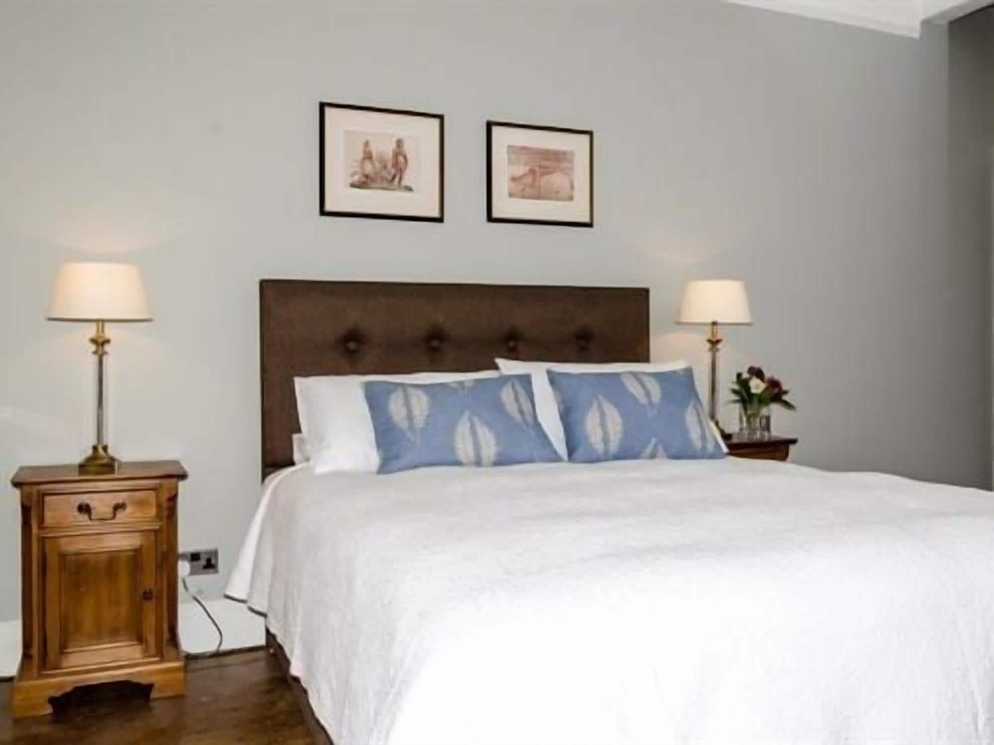 The Lions Bed & Breakfast Newark upon Trent Dış mekan fotoğraf